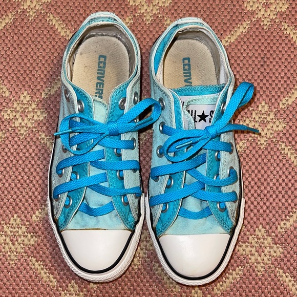 Converse - Picture 1 of 7